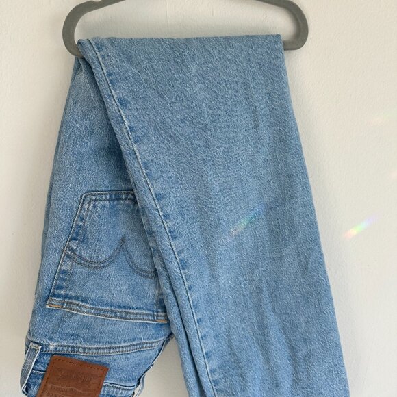 Levis Straight Jeans - Size 28 - Picture 1 of 5